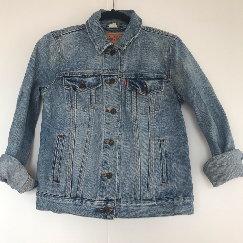 LEVIS DENIM JACKET | LIKE NEW